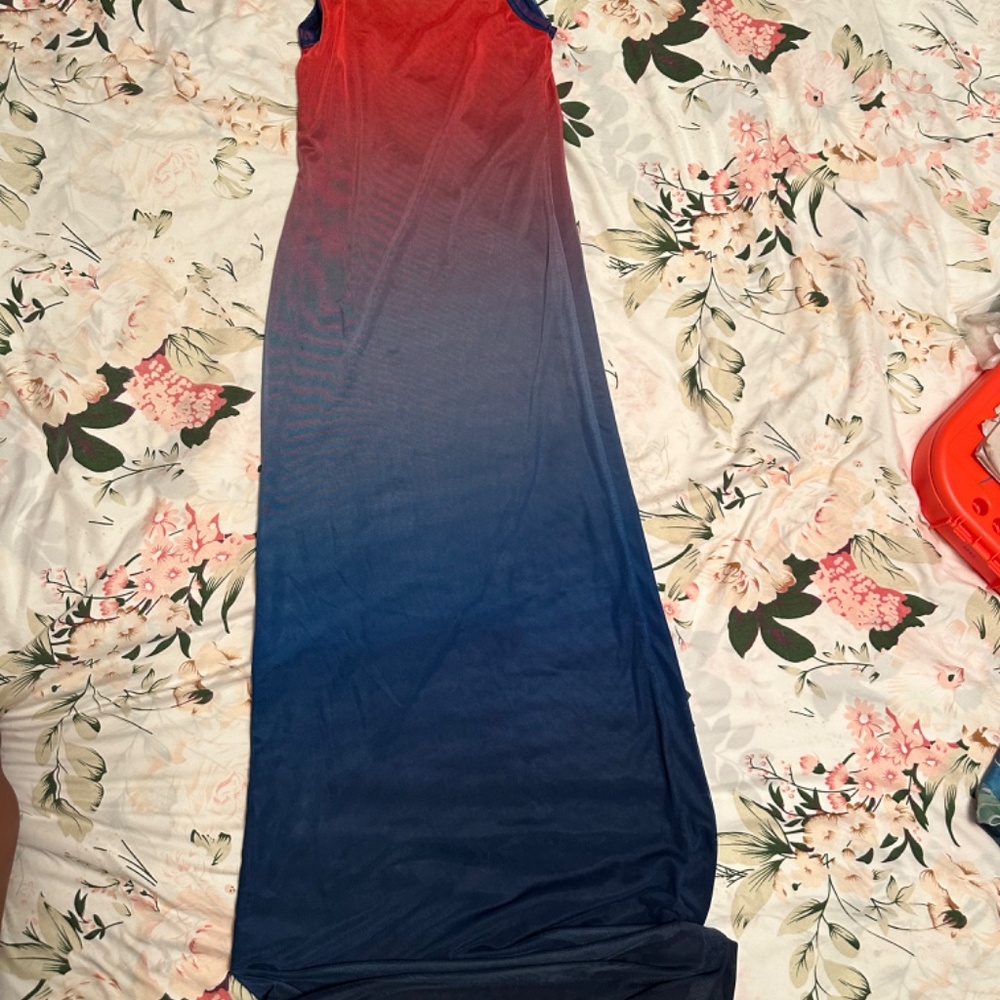 Dress - Picture 6 of 8